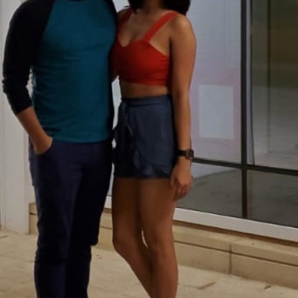 Red hot crop top - Picture 1 of 3